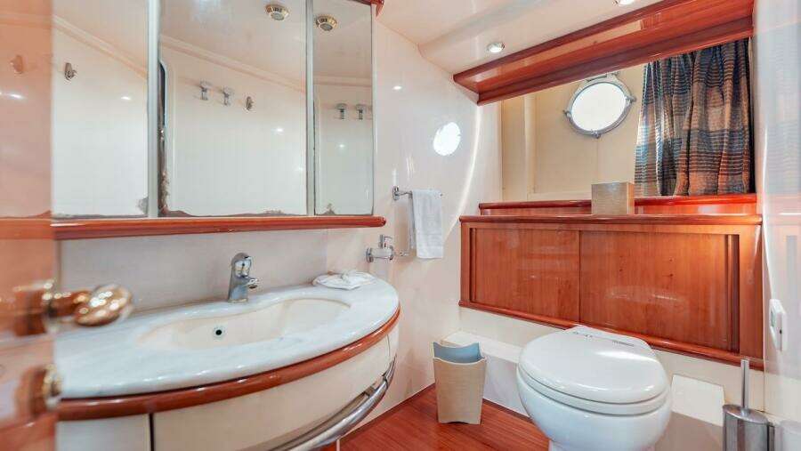 2007 Azimut Evolution