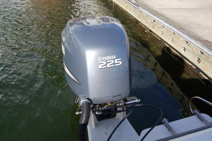 2003 Grady-White 228 Seafarer