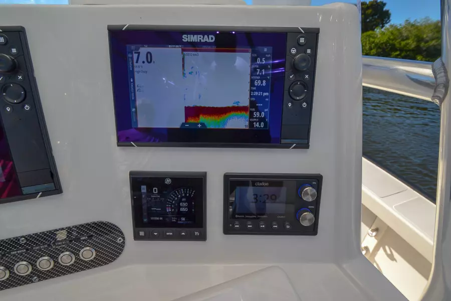Simrad NSS9