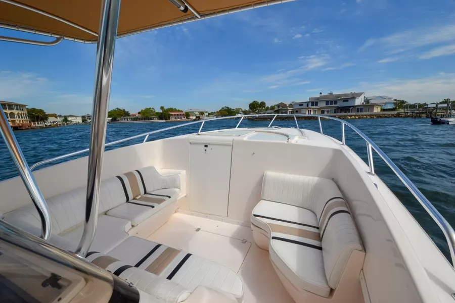 1999 Intrepid 366 Cuddy