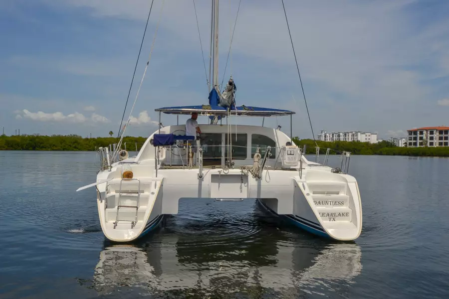 2002 Lagoon 410