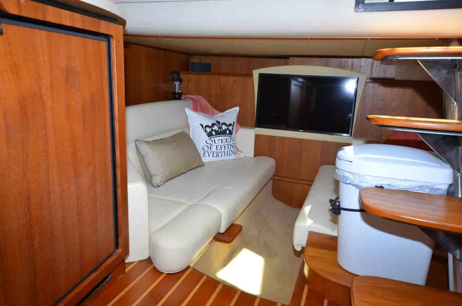 2008 Tiara Yachts 35 Sovran