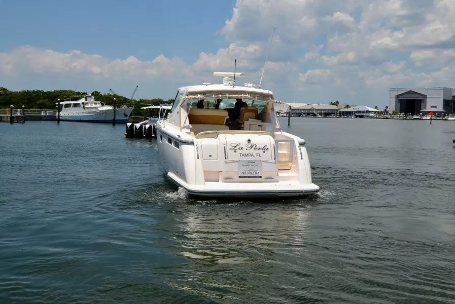 2008 Tiara Yachts 35 Sovran