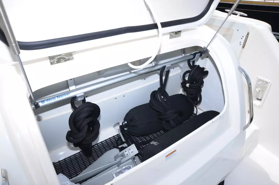 2008 Tiara Yachts 35 Sovran