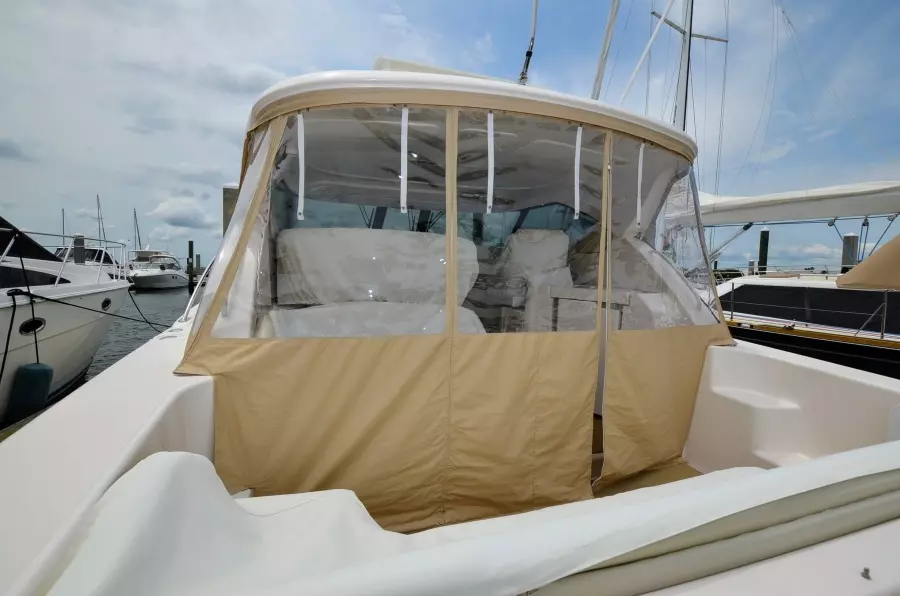 2008 Tiara Yachts 35 Sovran