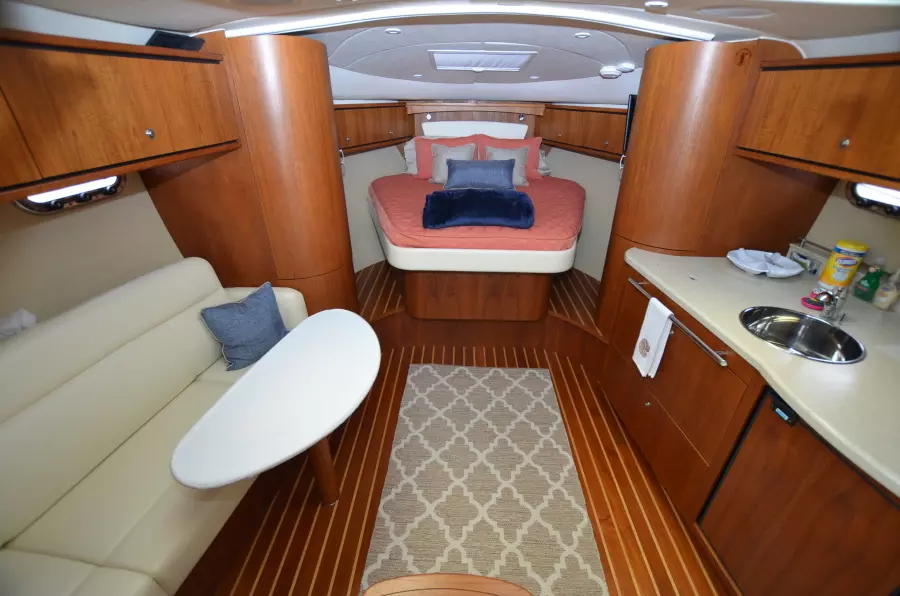 2008 Tiara Yachts 35 Sovran