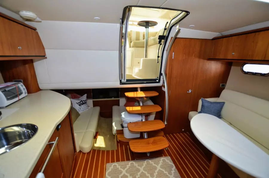 2008 Tiara Yachts 35 Sovran