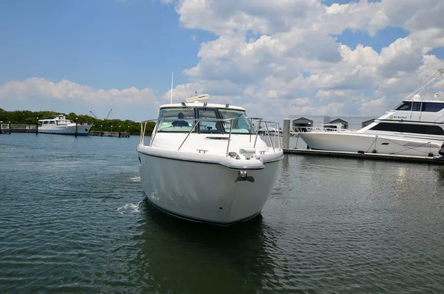 2008 Tiara Yachts 35 Sovran