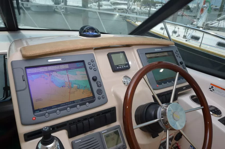 2008 Tiara Yachts 35 Sovran