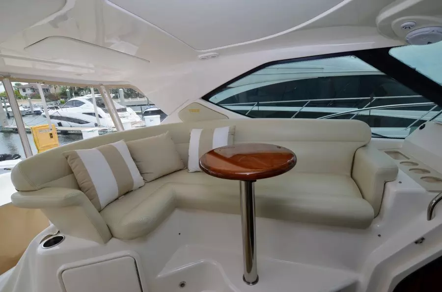 2008 Tiara Yachts 35 Sovran