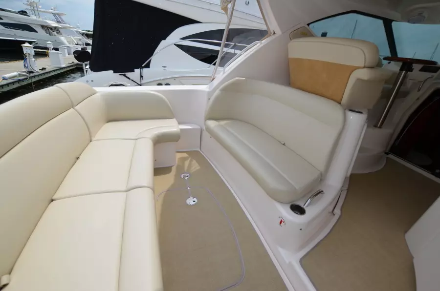 2008 Tiara Yachts 35 Sovran