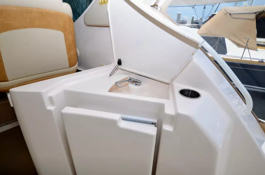 2008 Tiara Yachts 35 Sovran