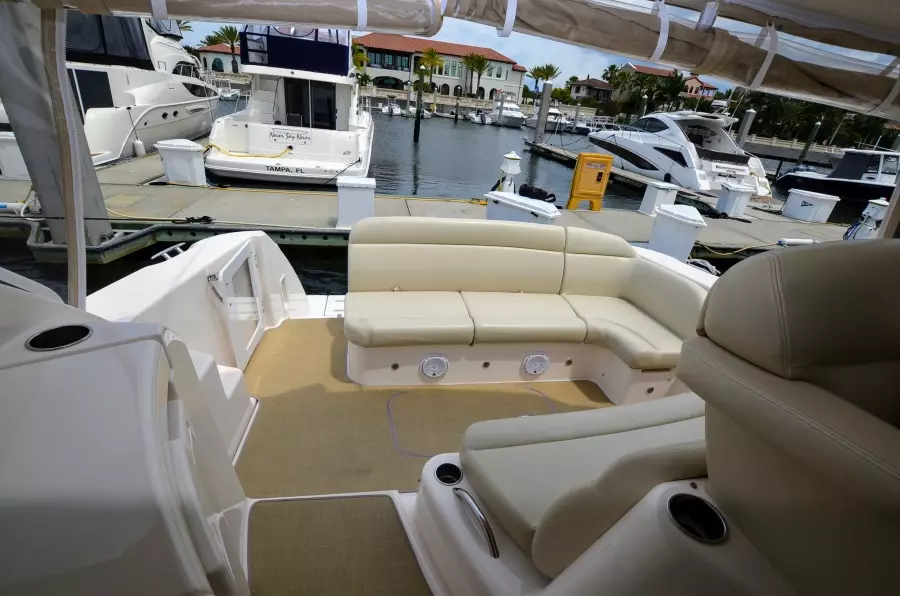 2008 Tiara Yachts 35 Sovran