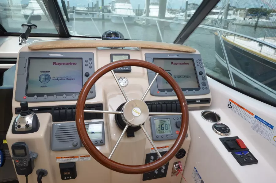 2008 Tiara Yachts 35 Sovran