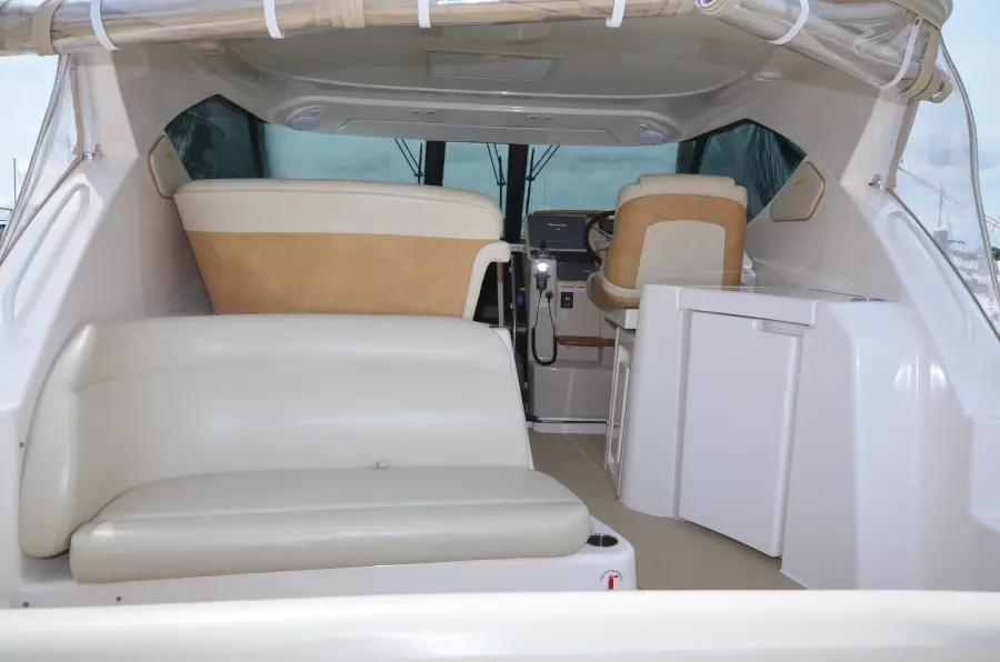 2008 Tiara Yachts 35 Sovran