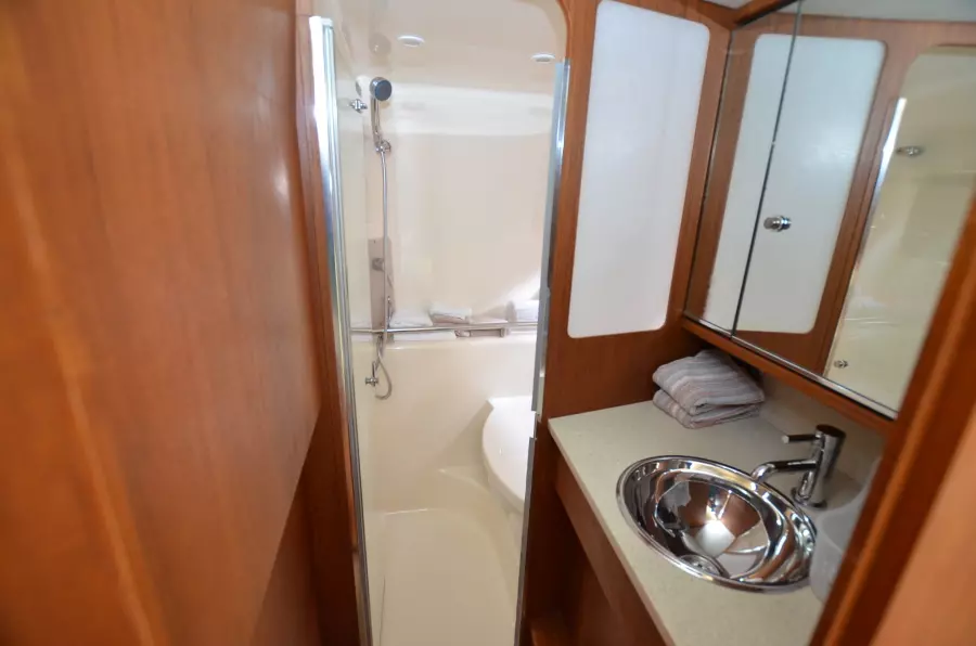 2008 Tiara Yachts 35 Sovran