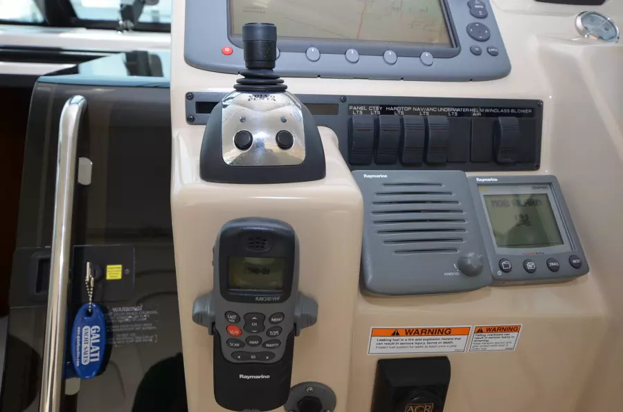 2008 Tiara Yachts 35 Sovran