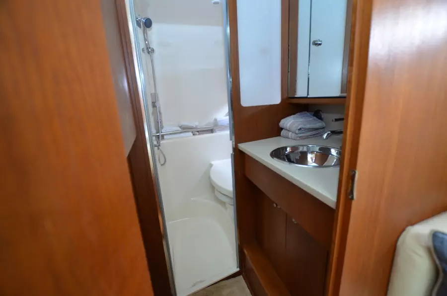 2008 Tiara Yachts 35 Sovran