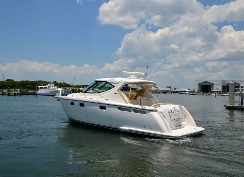 2008 Tiara Yachts 35 Sovran
