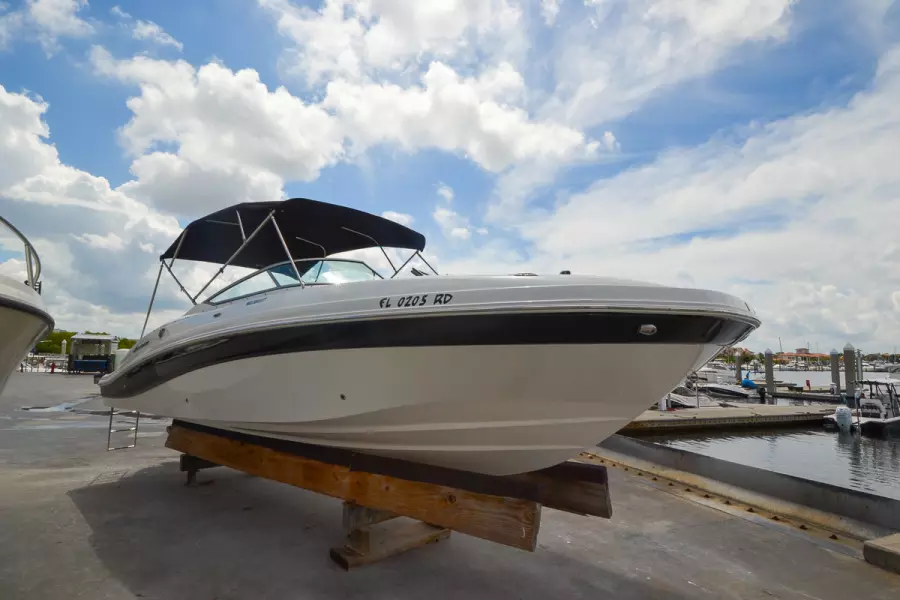 2016 Hurricane 2690 OB
