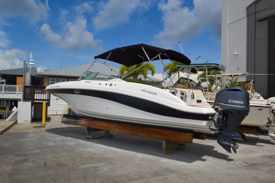 2016 Hurricane 2690 OB