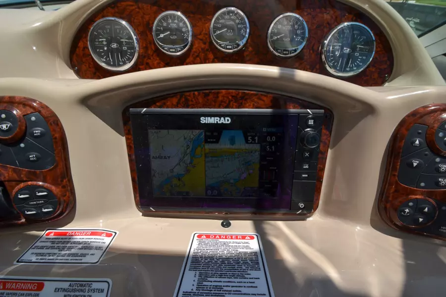 Simrad 9"