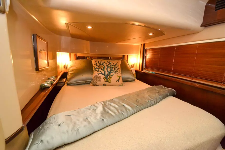 2005 Sea Ray 500 Sedan Bridge