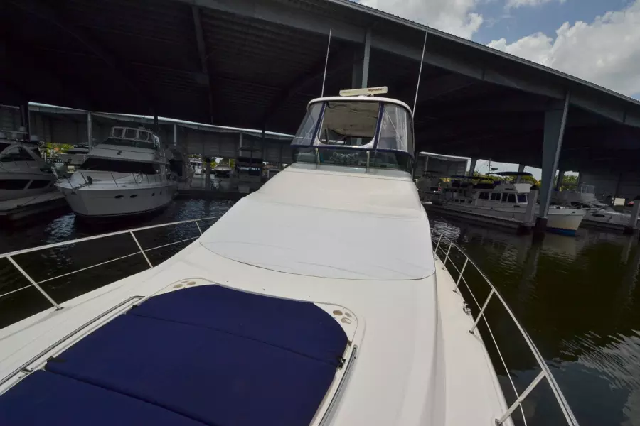 2005 Sea Ray 500 Sedan Bridge