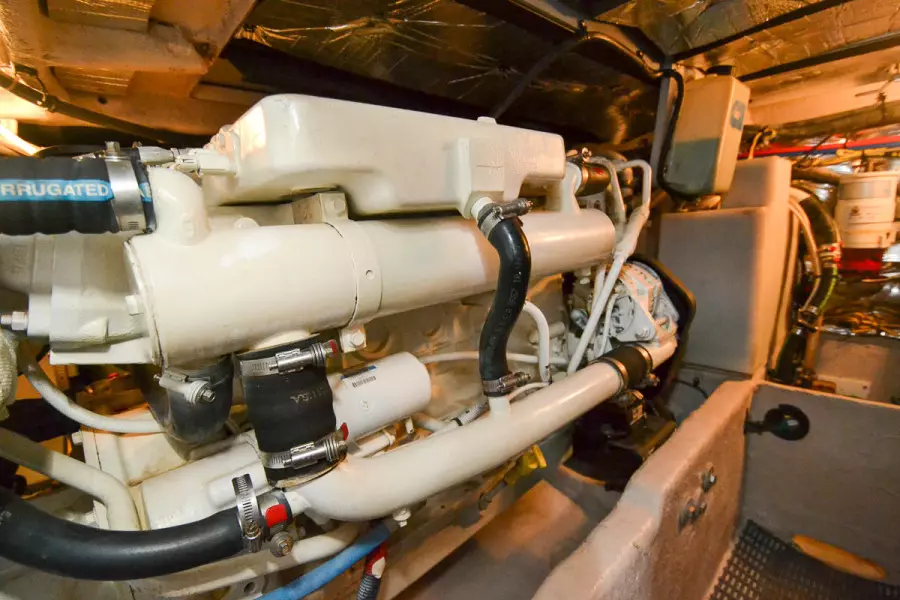 2011 Meridian 391 Sedan Bridge