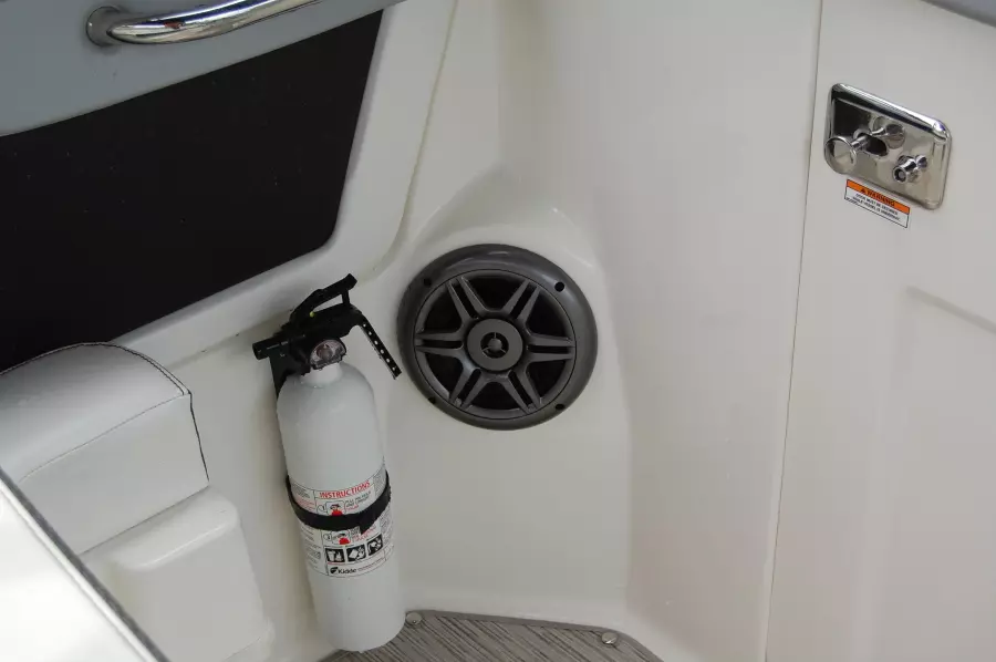 2016 Sea Ray 270 SDX-OB