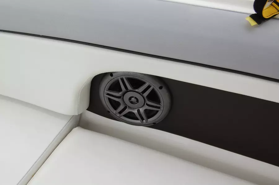 2016 Sea Ray 270 SDX-OB