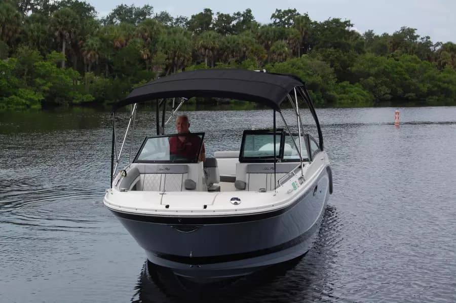 2016 Sea Ray 270 SDX-OB