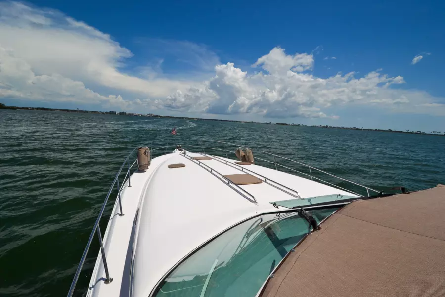 1994 Sea Ray 440 Sundancer