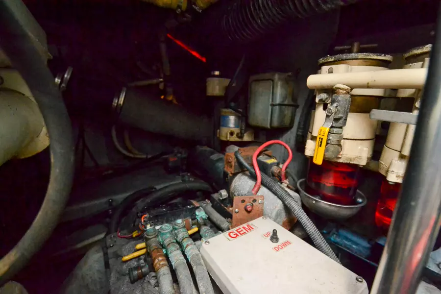 1994 Sea Ray 440 Sundancer