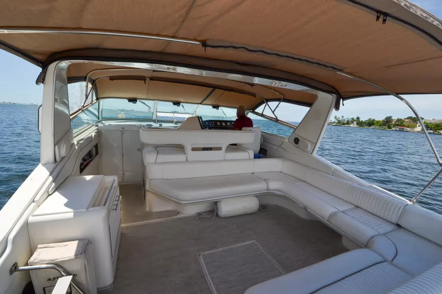 1994 Sea Ray 440 Sundancer