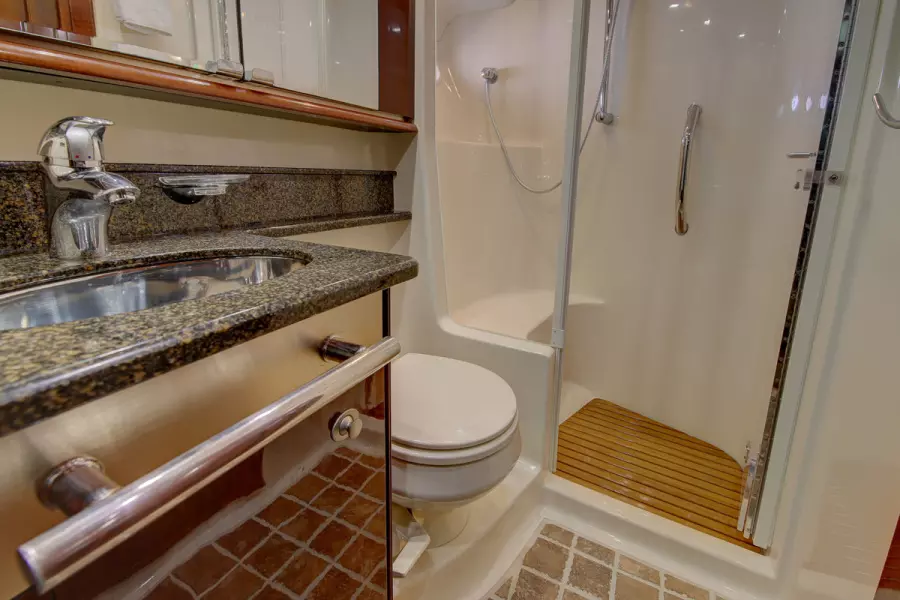 2007 Sea Ray 52 Sedan Bridge