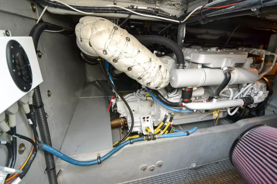 2008 Meridian 391 Sedan Bridge