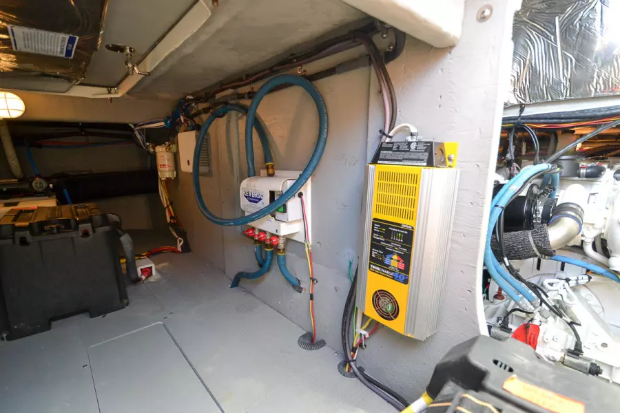 2008 Meridian 391 Sedan Bridge