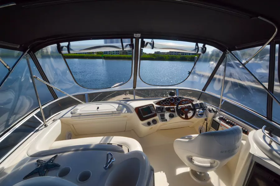 2008 Meridian 391 Sedan Bridge