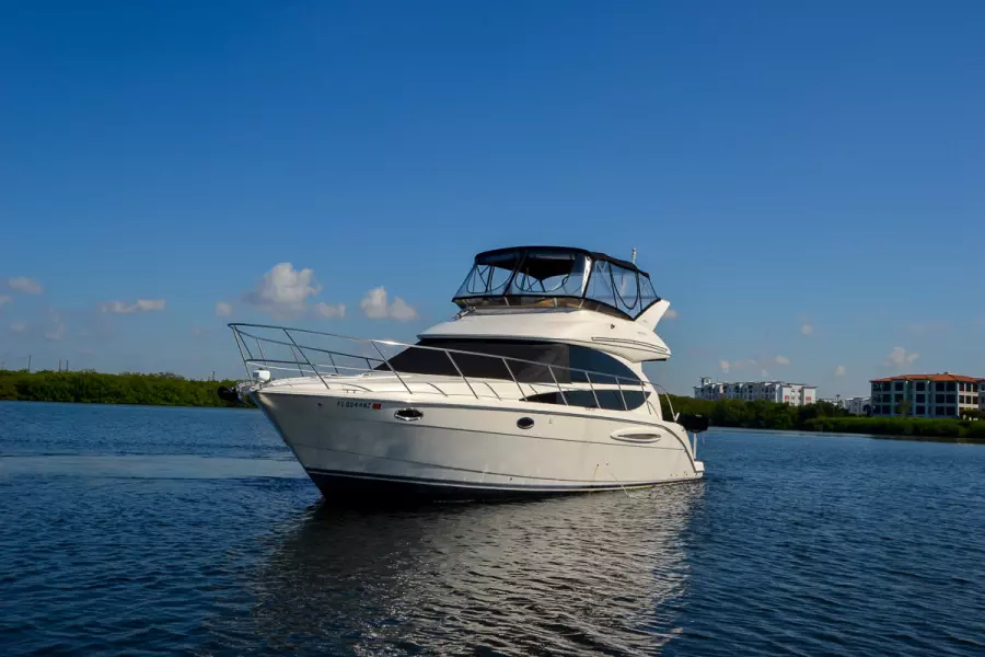 2008 Meridian 391 Sedan Bridge