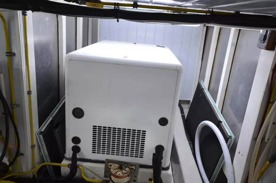 2005 Ocean Alexander 48 Altus