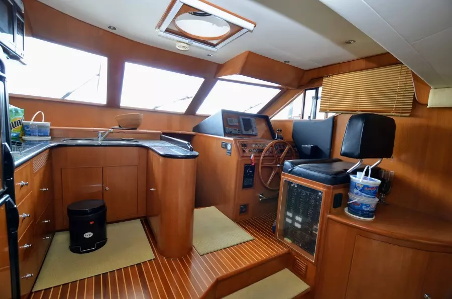 2005 Ocean Alexander 48 Altus