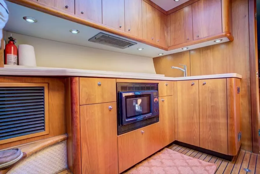 2010 Sunseeker Predator