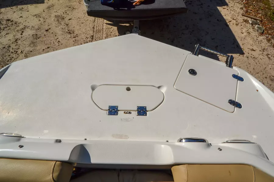 2019 NauticStar 203 DC Deck