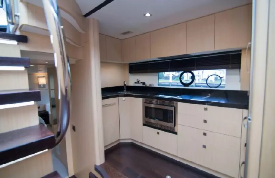 2018 Sunseeker Predator