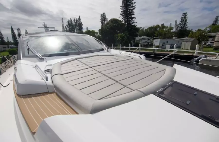 2018 Sunseeker Predator