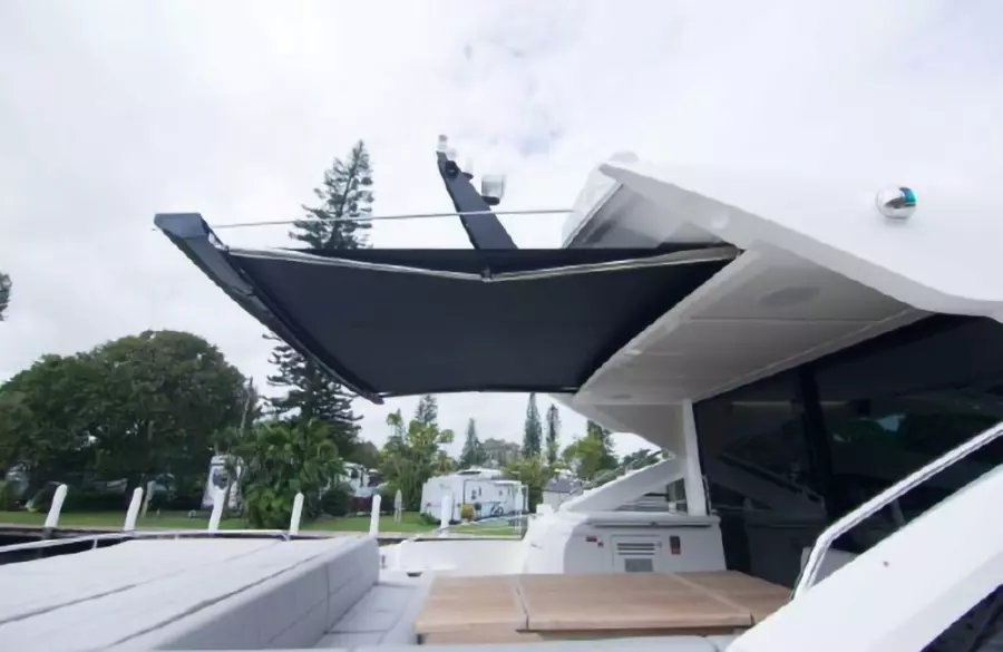 2018 Sunseeker Predator