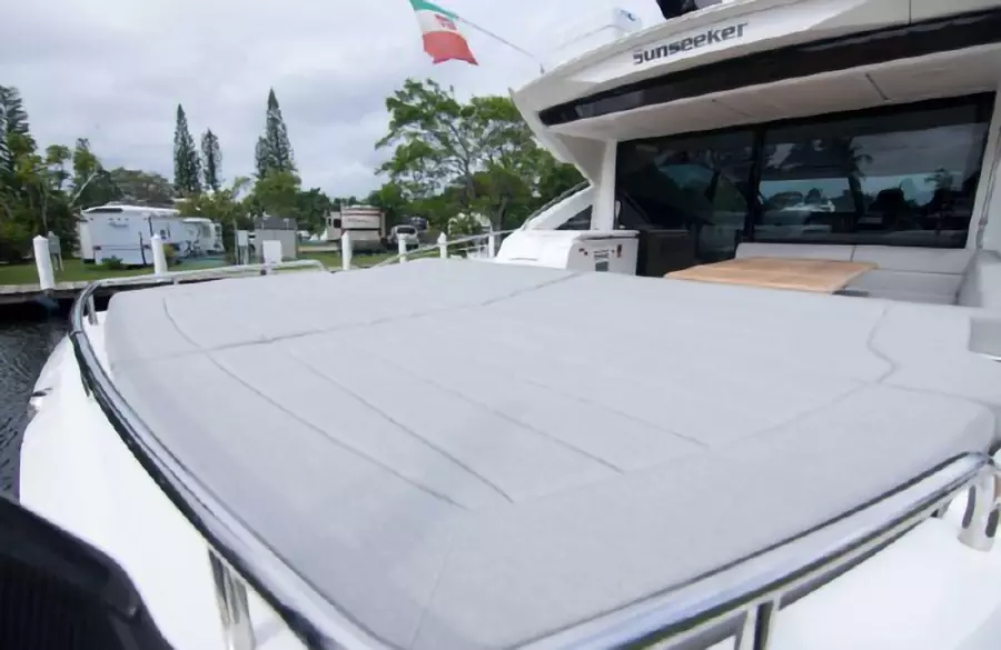 2018 Sunseeker Predator