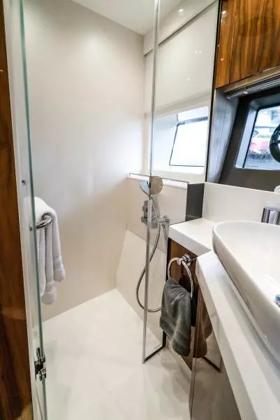 2019 Sunseeker Manhattan