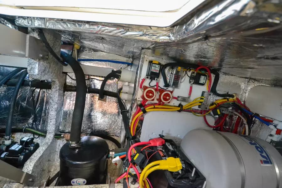 2017 Floe Craft Afina 3950